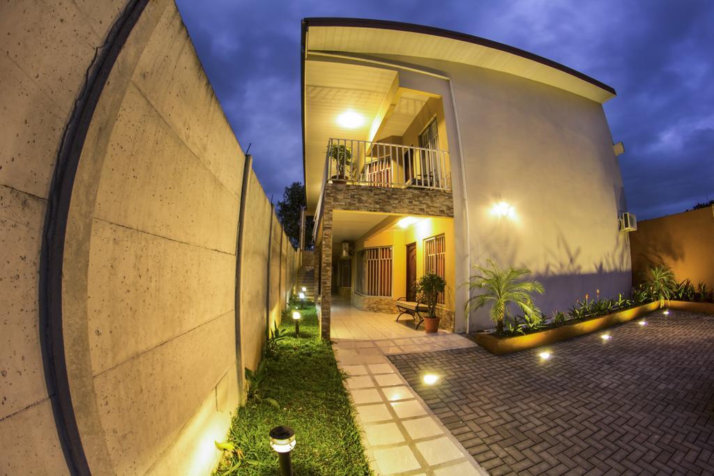 La Fortuna Apartamentos Valle Del Volcan מראה חיצוני תמונה